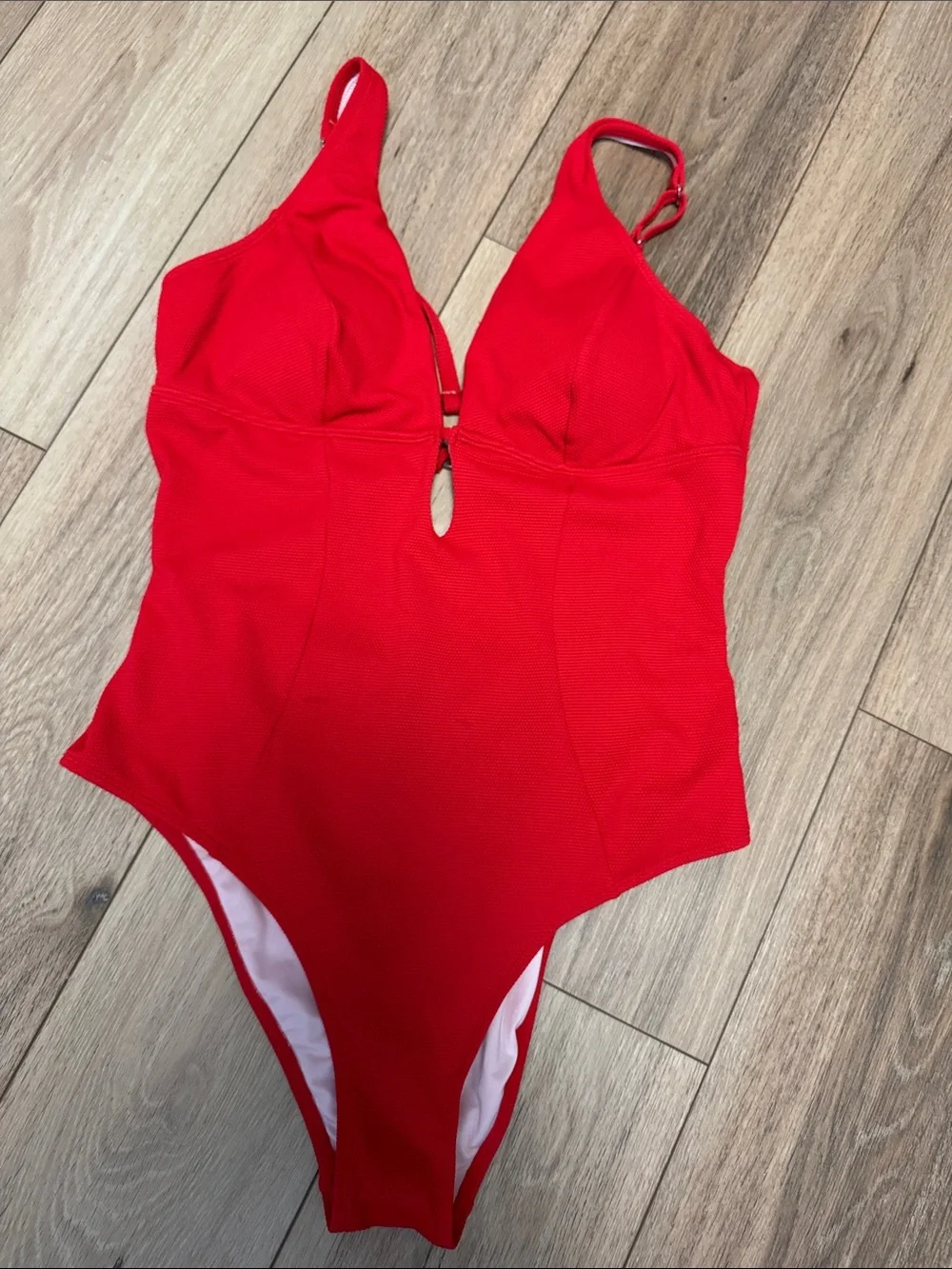 Cupshe sleek red
